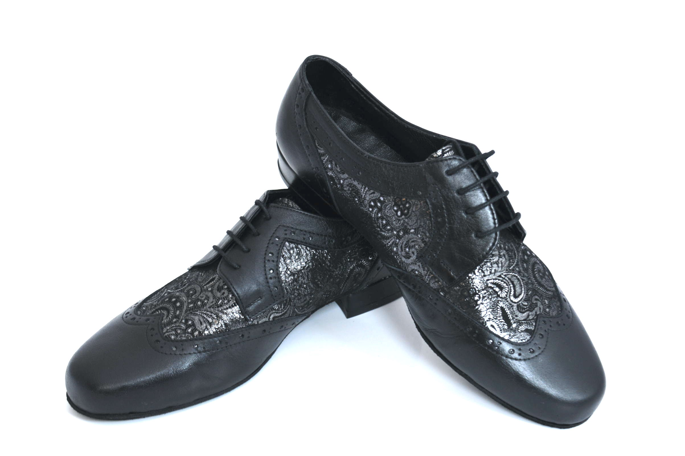 228_0018june 23 (1) Men’s tango shoe made of black and silver patterned leather. - Image 1