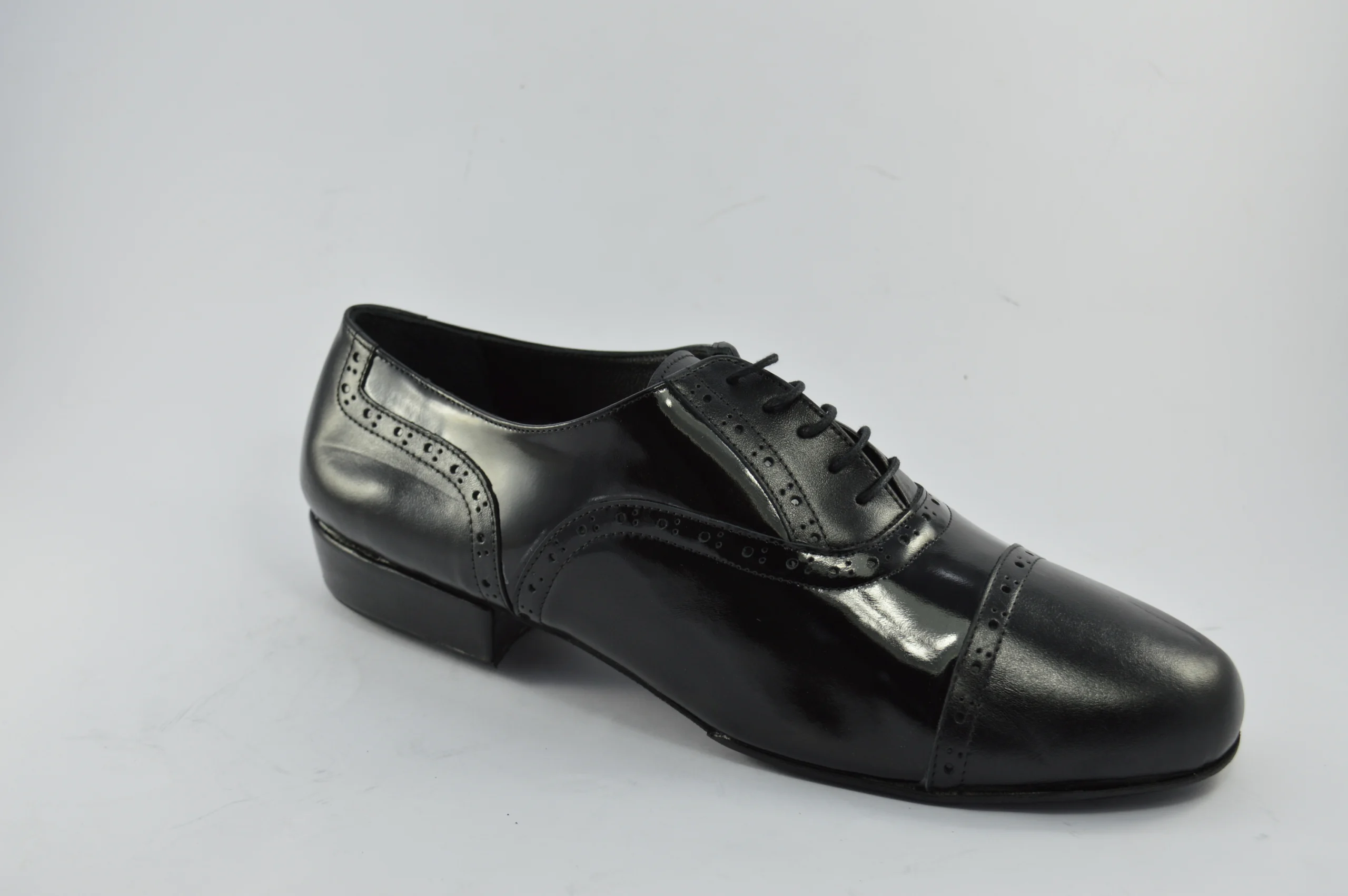 245 (1) Men tango shoe by black soft and patent leather<br/> - Image 1